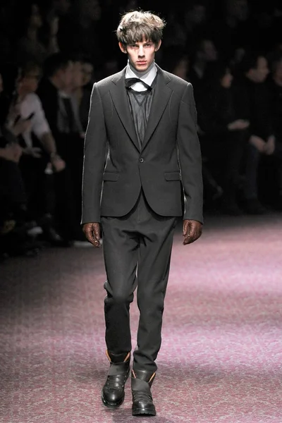 Look 36